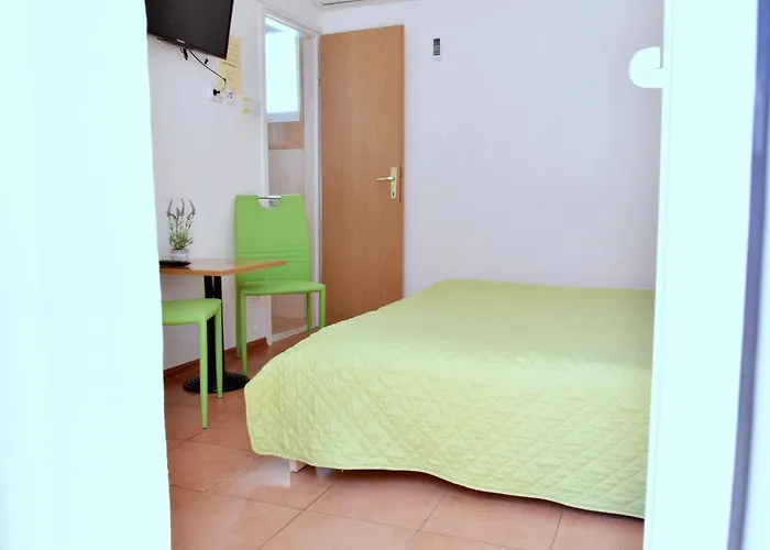 Vilma Close To Rab Affittacamere